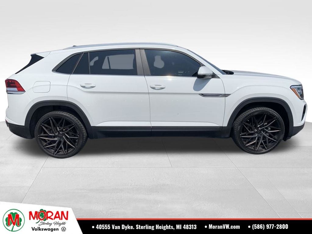 2024 Volkswagen Atlas Cross Sport 2.0T SE w/Technology