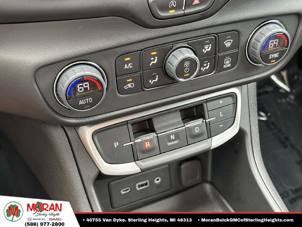 2024 GMC Terrain SLE