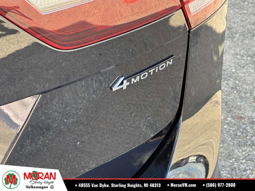 2024 Volkswagen Tiguan 2.0T SE R-Line Black