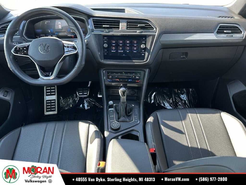 2024 Volkswagen Tiguan 2.0T SE R-Line Black