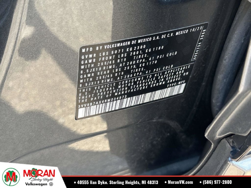 2024 Volkswagen Tiguan 2.0T SE R-Line Black