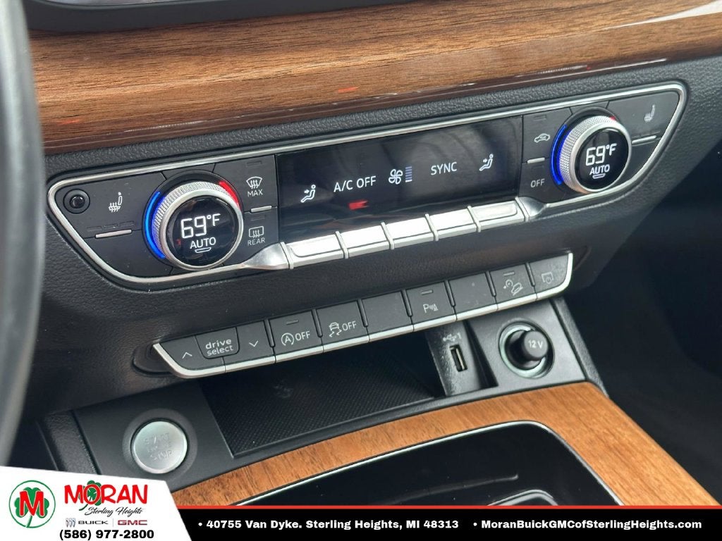 2023 Audi Q5 45 S line Premium quattro